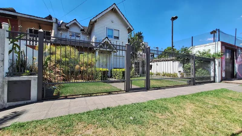 Casa en venta · Morón, GBA Oeste, Provincia de Buenos Aires Casa en venta · Morón, GBA Oeste, Provincia de Buenos Aires