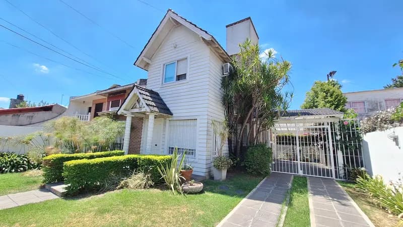 Casa en venta · Morón, GBA Oeste, Provincia de Buenos Aires Casa en venta · Morón, GBA Oeste, Provincia de Buenos Aires