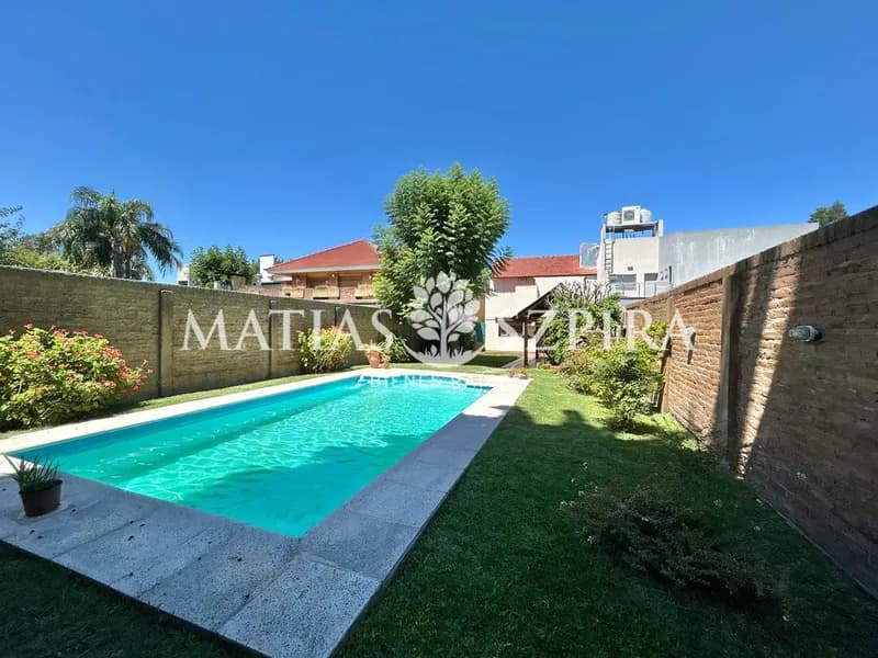 Casa en venta · Ituzaingó Norte, Ituzaingó, GBA Oeste, Provincia de Buenos Aires Casa en venta · Ituzaingó Norte, Ituzaingó, GBA Oeste, Provincia de Buenos Aires