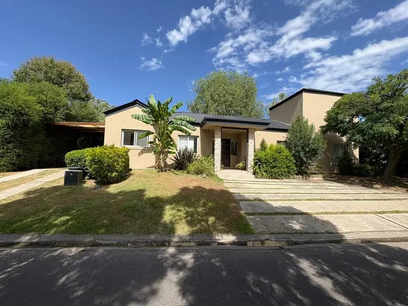 Casa en venta · Pilar, GBA Norte, Provincia de Buenos Aires Casa en venta · Pilar, GBA Norte, Provincia de Buenos Aires