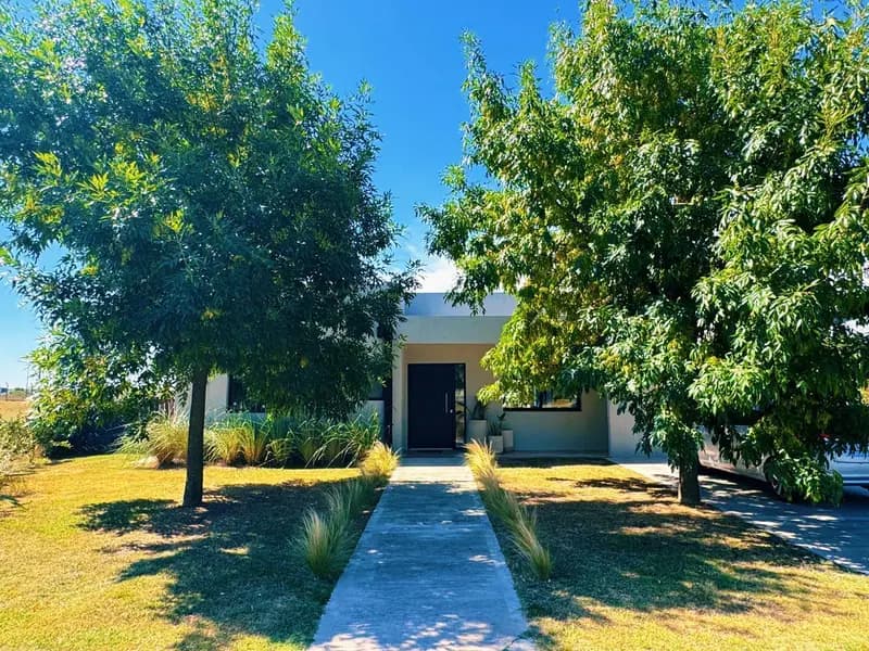 Casa en venta · San Sebastián, Pilar, GBA Norte, Provincia de Buenos Aires Casa en venta · San Sebastián, Pilar, GBA Norte, Provincia de Buenos Aires