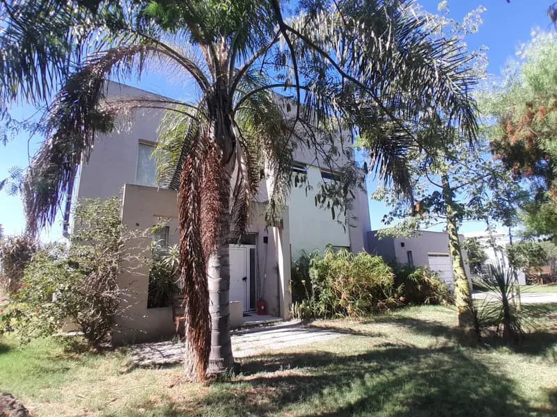 Casa en venta · El Cantón, Escobar, GBA Norte, Provincia de Buenos Aires Casa en venta · El Cantón, Escobar, GBA Norte, Provincia de Buenos Aires