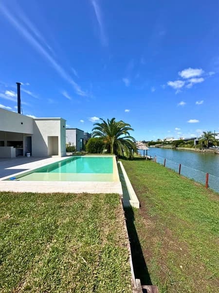Casa en venta · Escobar, GBA Norte, Provincia de Buenos Aires Casa en venta · Escobar, GBA Norte, Provincia de Buenos Aires