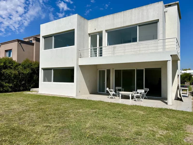 Casa en alquiler · Los Sauces, Nordelta, Tigre, GBA Norte, Provincia de Buenos Aires Casa en alquiler · Los Sauces, Nordelta, Tigre, GBA Norte, Provincia de Buenos Aires