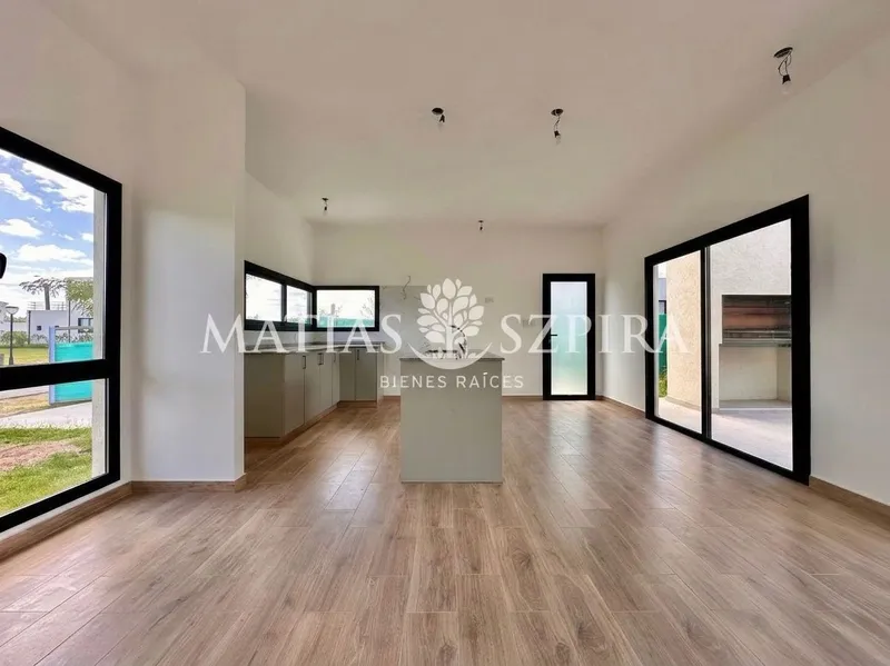 Casa en venta · Prados del Oeste, Moreno, GBA Oeste, Provincia de Buenos Aires Casa en venta · Prados del Oeste, Moreno, GBA Oeste, Provincia de Buenos Aires