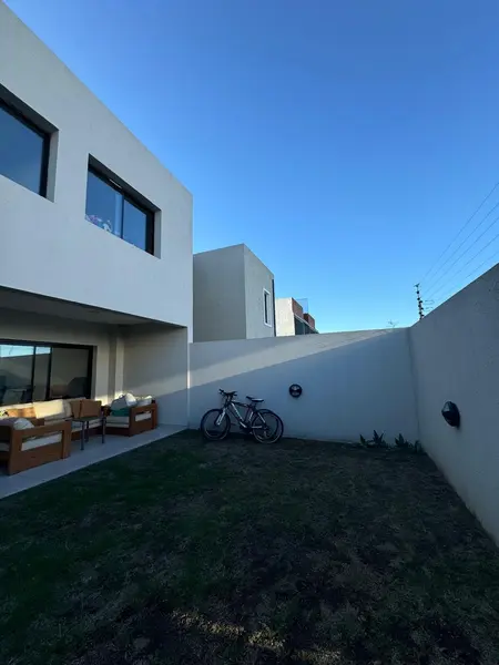 Casa en venta · Terrazas de Manantiales, Córdoba Capital, Córdoba Casa en venta · Terrazas de Manantiales, Córdoba Capital, Córdoba