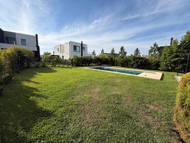 Casa en venta · Los Castaños, Nordelta, Tigre, GBA Norte, Provincia de Buenos Aires Casa en venta · Los Castaños, Nordelta, Tigre, GBA Norte, Provincia de Buenos Aires