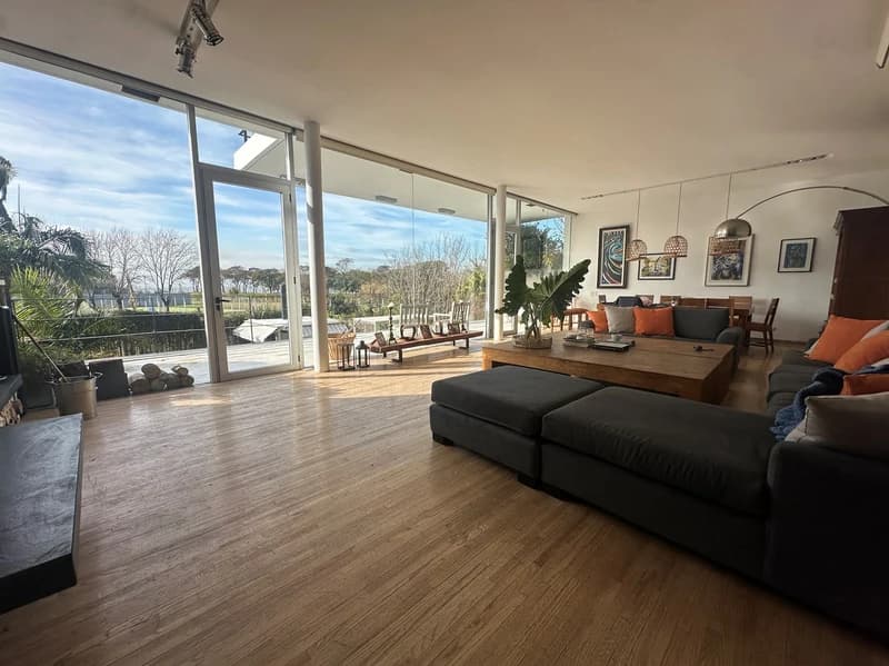 Casa en venta · La Lucila, Vicente López, GBA Norte, Provincia de Buenos Aires Casa en venta · La Lucila, Vicente López, GBA Norte, Provincia de Buenos Aires