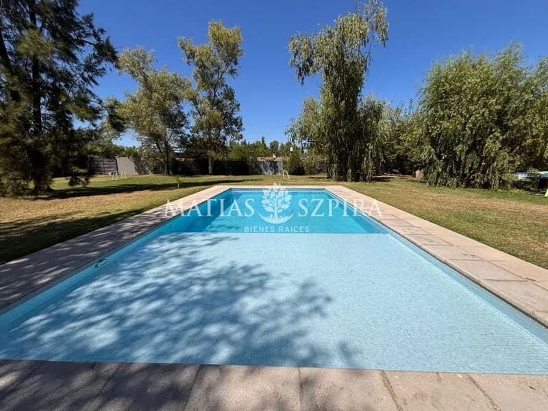 Casa en venta · General Rodriguez, General Rodriguez, GBA Oeste, Provincia de Buenos Aires Casa en venta · General Rodriguez, General Rodriguez, GBA Oeste, Provincia de Buenos Aires