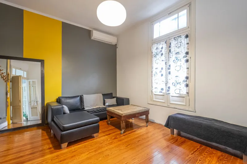 Casa en venta · Flores, CABA Casa en venta · Flores, CABA