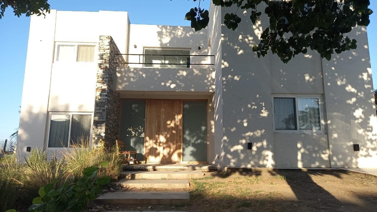 Casa en venta · El Cantón, Escobar, GBA Norte, Provincia de Buenos Aires Casa en venta · El Cantón, Escobar, GBA Norte, Provincia de Buenos Aires