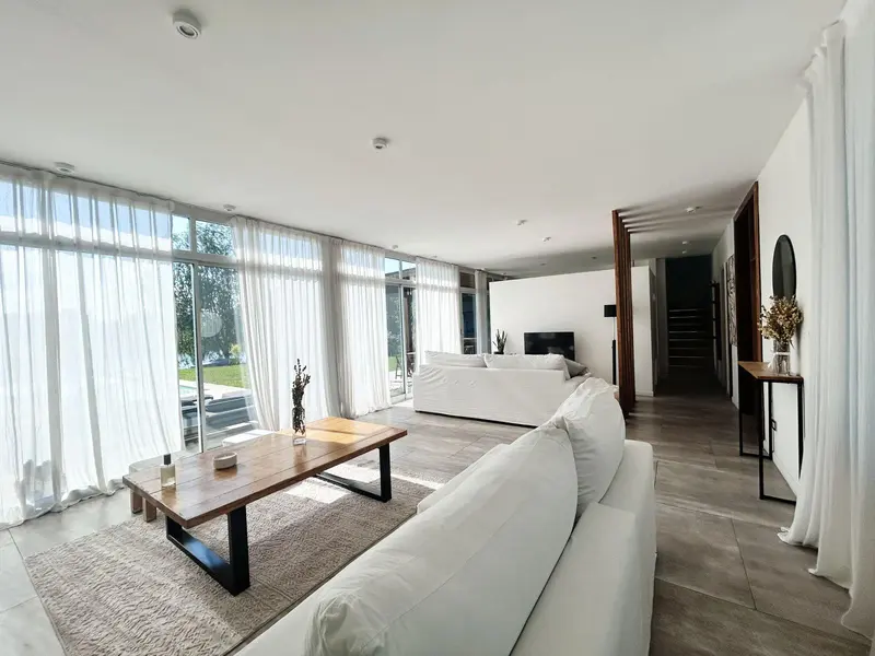 Casa en venta · El Cantón, Escobar, GBA Norte, Provincia de Buenos Aires Casa en venta · El Cantón, Escobar, GBA Norte, Provincia de Buenos Aires