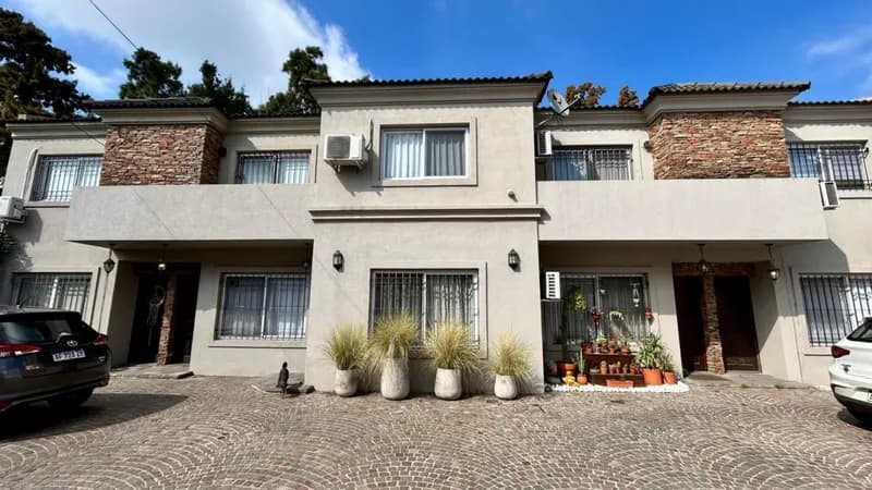 Casa en venta · Villa Ariza, Ituzaingó, GBA Oeste, Provincia de Buenos Aires Casa en venta · Villa Ariza, Ituzaingó, GBA Oeste, Provincia de Buenos Aires