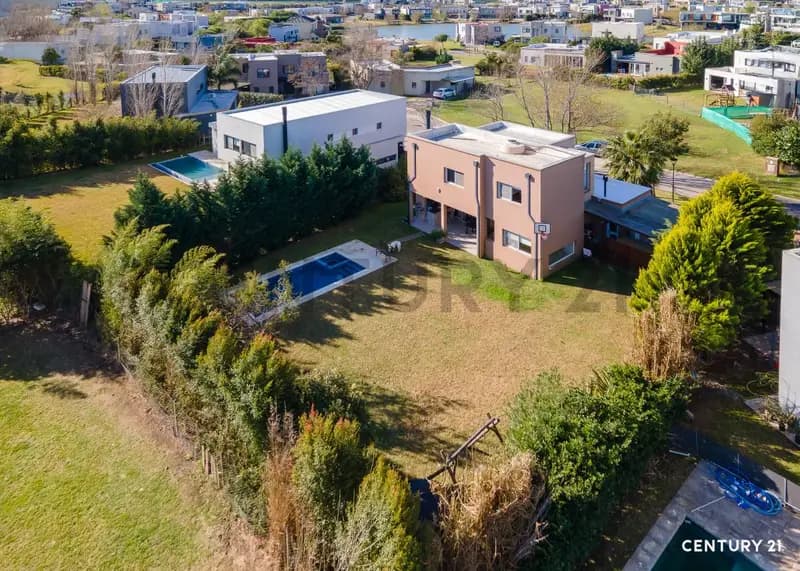 Casa en venta · El Cazador, Escobar, GBA Norte, Provincia de Buenos Aires Casa en venta · El Cazador, Escobar, GBA Norte, Provincia de Buenos Aires