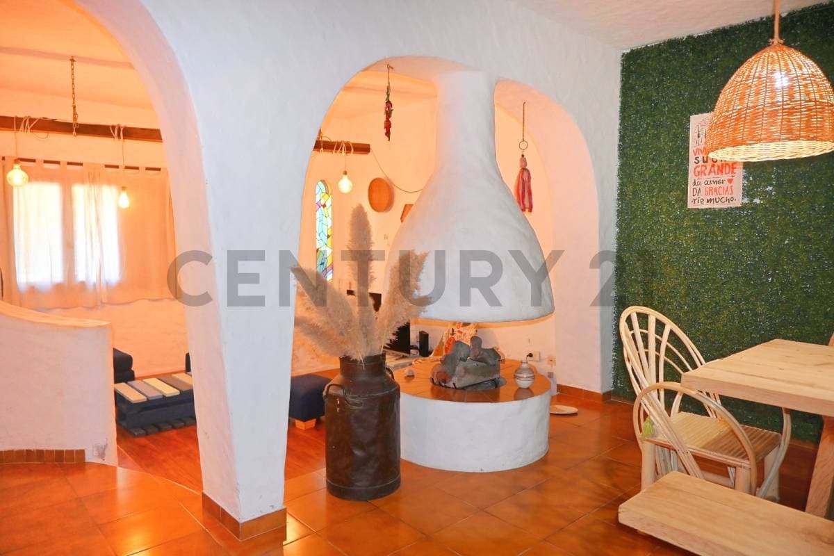 Casa en venta · Lomas de Zamora, GBA Sur, Provincia de Buenos Aires Casa en venta · Lomas de Zamora, GBA Sur, Provincia de Buenos Aires