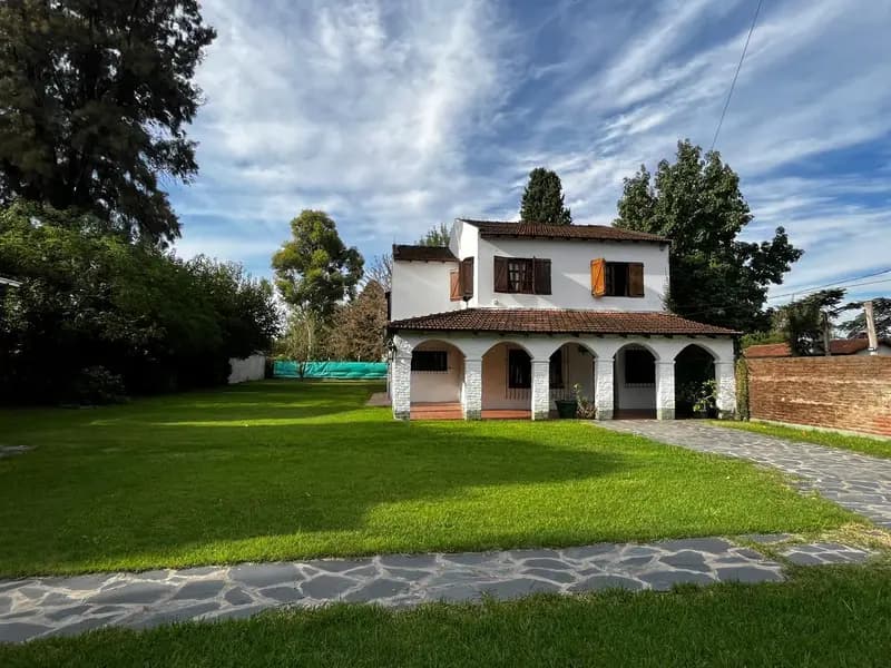 Casa en venta · Bella Vista, San Miguel, GBA Norte, Provincia de Buenos Aires Casa en venta · Bella Vista, San Miguel, GBA Norte, Provincia de Buenos Aires