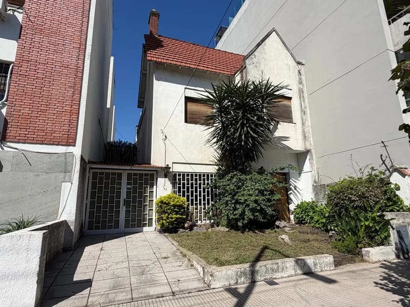 Casa en venta · Villa Devoto, CABA Casa en venta · Villa Devoto, CABA