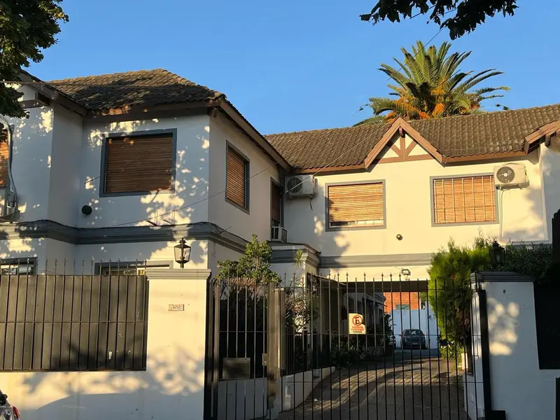 Casa en venta · San Fernando, GBA Norte, Provincia de Buenos Aires Casa en venta · San Fernando, GBA Norte, Provincia de Buenos Aires