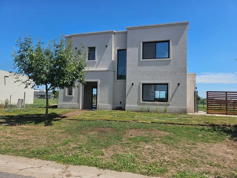 Casa en alquiler · San Sebastián, Escobar, GBA Norte, Provincia de Buenos Aires Casa en alquiler · San Sebastián, Escobar, GBA Norte, Provincia de Buenos Aires