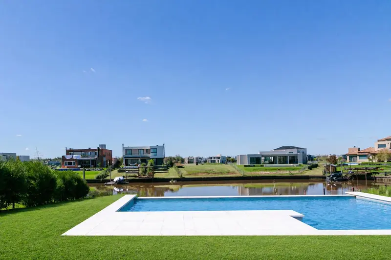 Casa en venta · El Naudir, Escobar, GBA Norte, Provincia de Buenos Aires Casa en venta · El Naudir, Escobar, GBA Norte, Provincia de Buenos Aires