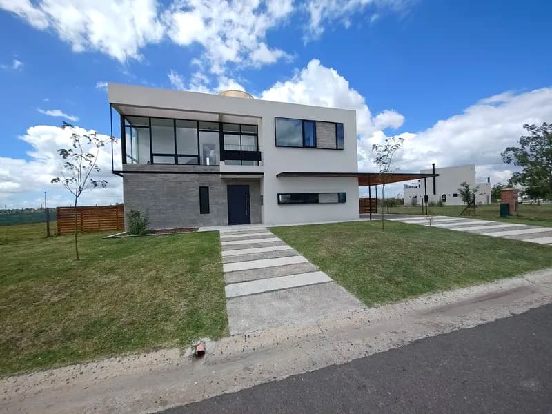 Casa en alquiler · San Sebastián, Escobar, GBA Norte, Provincia de Buenos Aires Casa en alquiler · San Sebastián, Escobar, GBA Norte, Provincia de Buenos Aires