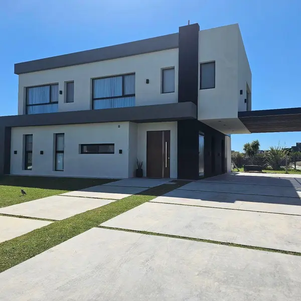 Casa en alquiler · San Sebastián, Escobar, GBA Norte, Provincia de Buenos Aires Casa en alquiler · San Sebastián, Escobar, GBA Norte, Provincia de Buenos Aires
