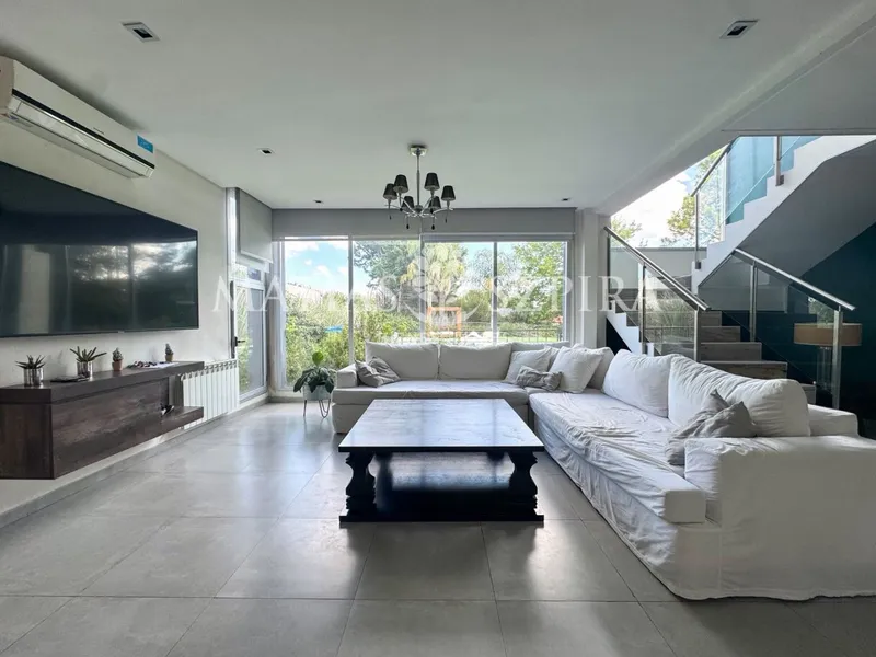 Casa en venta · Los Puentes, Luján, GBA Oeste, Provincia de Buenos Aires Casa en venta · Los Puentes, Luján, GBA Oeste, Provincia de Buenos Aires