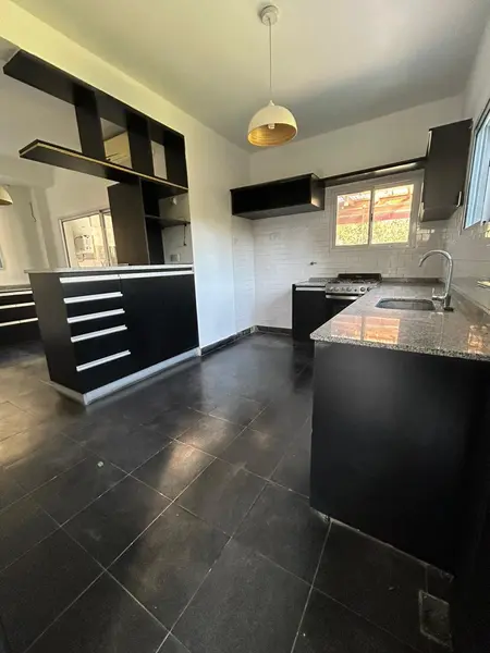 Casa en venta · Santa María de los Olivos, Malvinas Argentinas, GBA Norte, Provincia de Buenos Aires Casa en venta · Santa María de los Olivos, Malvinas Argentinas, GBA Norte, Provincia de Buenos Aires