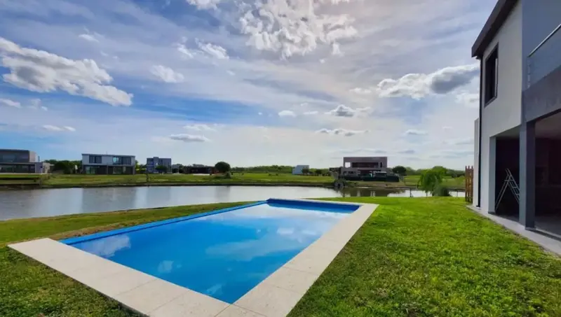 Casa en venta · San Sebastián, Escobar, GBA Norte, Provincia de Buenos Aires Casa en venta · San Sebastián, Escobar, GBA Norte, Provincia de Buenos Aires