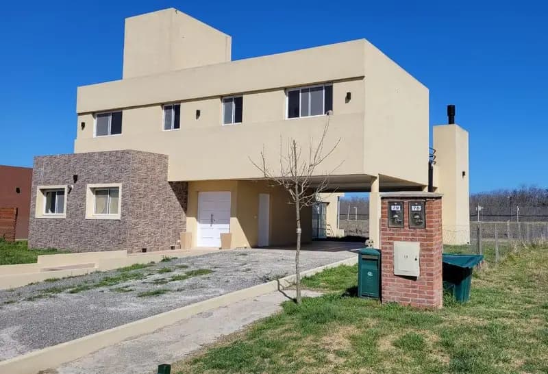 Casa en venta · San Sebastián, Escobar, GBA Norte, Provincia de Buenos Aires Casa en venta · San Sebastián, Escobar, GBA Norte, Provincia de Buenos Aires