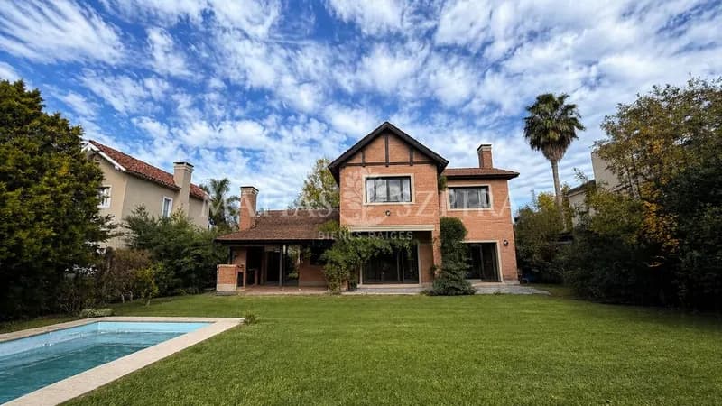 Casa en venta · Barrio Parque Leloir, Ituzaingó, GBA Oeste, Provincia de Buenos Aires Casa en venta · Barrio Parque Leloir, Ituzaingó, GBA Oeste, Provincia de Buenos Aires