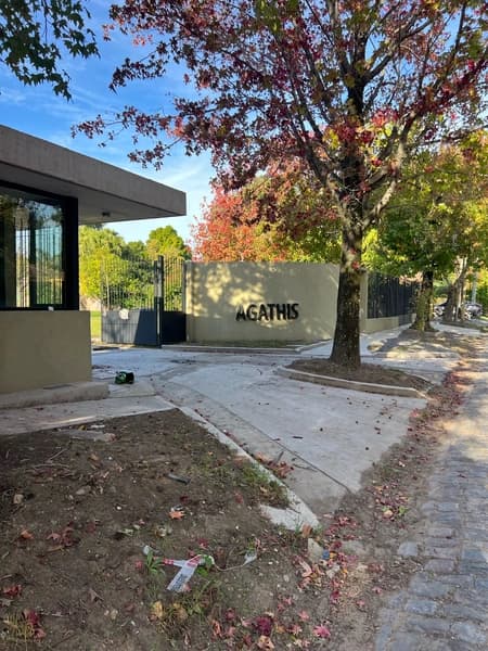 Terreno en venta · San Isidro, GBA Norte, Provincia de Buenos Aires Terreno en venta · San Isidro, GBA Norte, Provincia de Buenos Aires