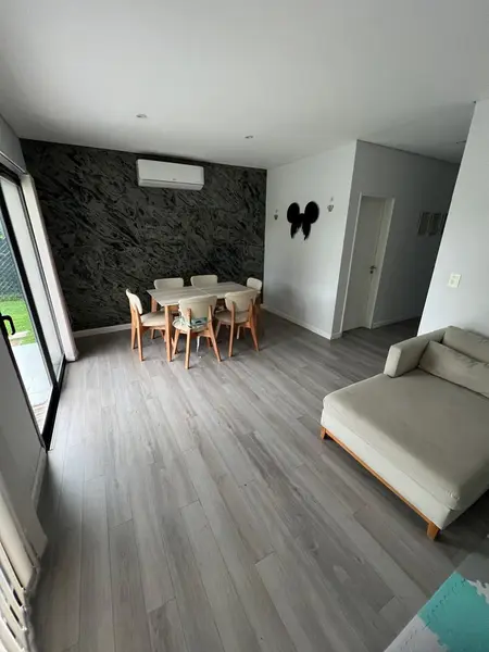 Casa en venta · Barrio El Aljibe, Manzanares, Pilar, GBA Norte, Provincia de Buenos Aires Casa en venta · Barrio El Aljibe, Manzanares, Pilar, GBA Norte, Provincia de Buenos Aires