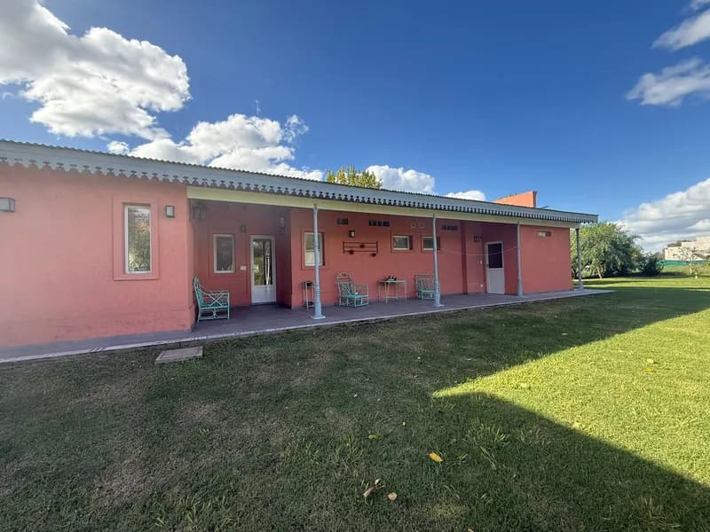 Casa en venta · Luján, GBA Oeste, Provincia de Buenos Aires Casa en venta · Luján, GBA Oeste, Provincia de Buenos Aires
