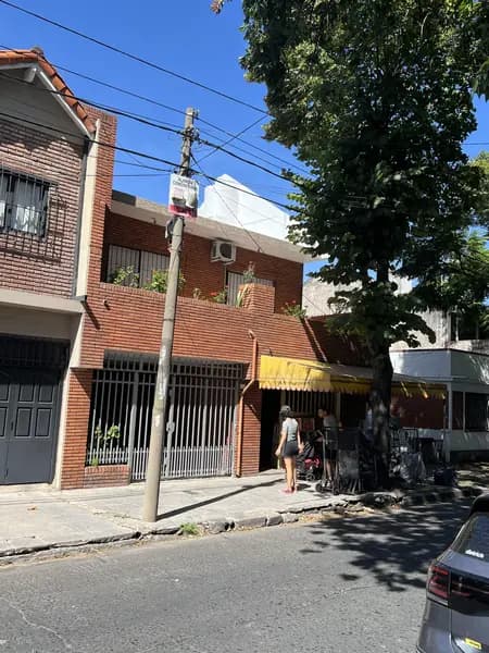 Casa en venta · Haedo, Morón, GBA Oeste, Provincia de Buenos Aires Casa en venta · Haedo, Morón, GBA Oeste, Provincia de Buenos Aires