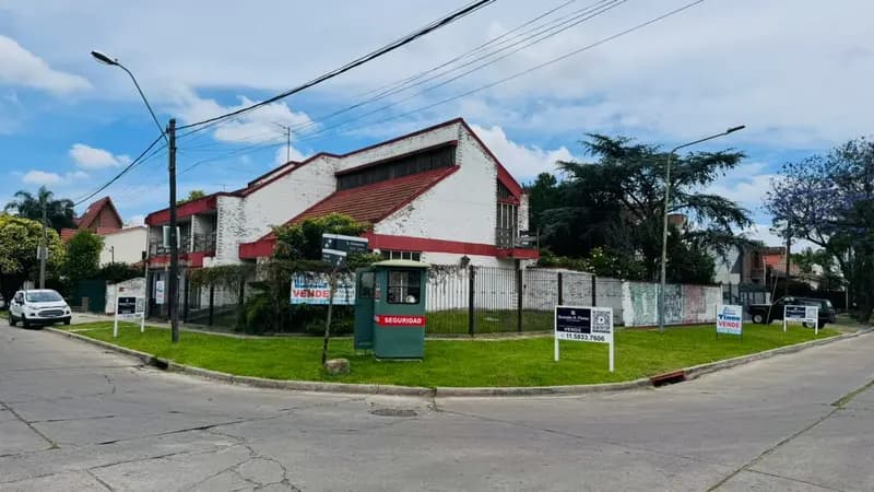 Casa en venta · Castelar, Morón, GBA Oeste, Provincia de Buenos Aires Casa en venta · Castelar, Morón, GBA Oeste, Provincia de Buenos Aires