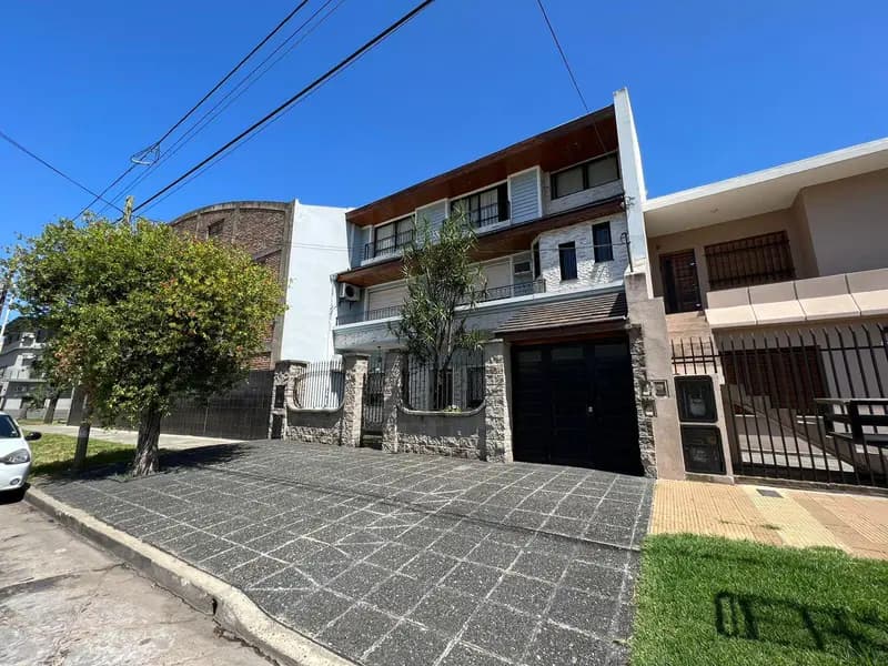 Casa en venta · Tapiales, La Matanza, GBA Oeste, Provincia de Buenos Aires Casa en venta · Tapiales, La Matanza, GBA Oeste, Provincia de Buenos Aires