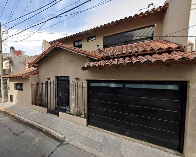 Casa en venta · Villa Sarmiento, Morón, GBA Oeste, Provincia de Buenos Aires Casa en venta · Villa Sarmiento, Morón, GBA Oeste, Provincia de Buenos Aires
