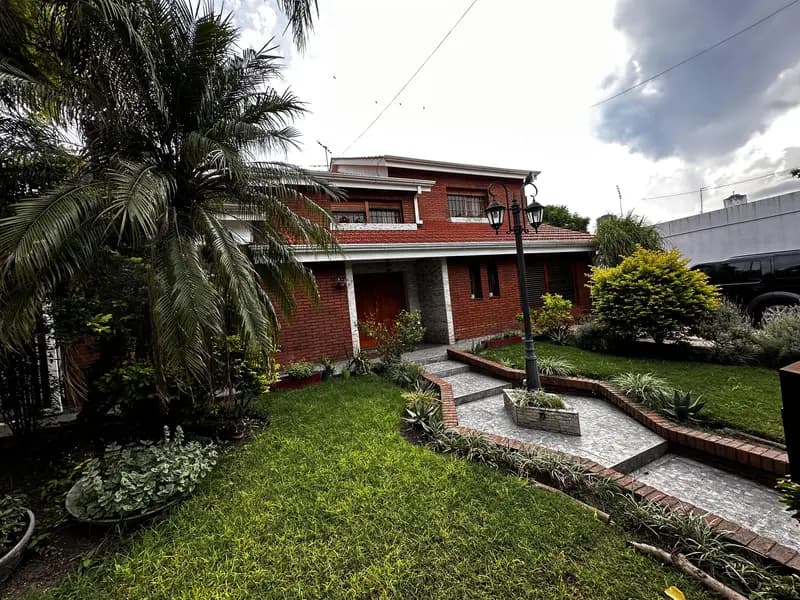 Casa en venta · Morón, GBA Oeste, Provincia de Buenos Aires Casa en venta · Morón, GBA Oeste, Provincia de Buenos Aires