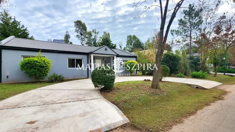 Casa en venta · La Cesarina, General Rodriguez, GBA Oeste, Provincia de Buenos Aires Casa en venta · La Cesarina, General Rodriguez, GBA Oeste, Provincia de Buenos Aires