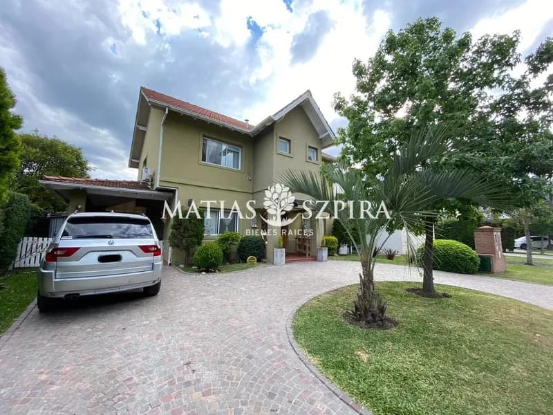 Casa en venta · Haras Maria Elena, Moreno, GBA Oeste, Provincia de Buenos Aires Casa en venta · Haras Maria Elena, Moreno, GBA Oeste, Provincia de Buenos Aires