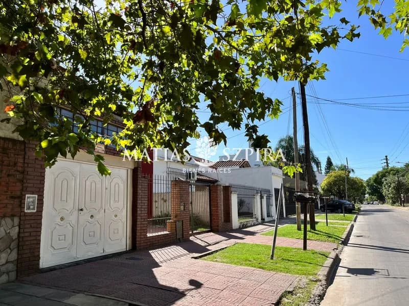 Casa en venta · Moreno, Moreno, GBA Oeste, Provincia de Buenos Aires Casa en venta · Moreno, Moreno, GBA Oeste, Provincia de Buenos Aires
