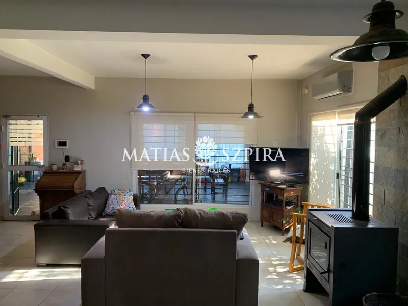 Casa en venta · Francisco Alvarez, Moreno, GBA Oeste, Provincia de Buenos Aires Casa en venta · Francisco Alvarez, Moreno, GBA Oeste, Provincia de Buenos Aires