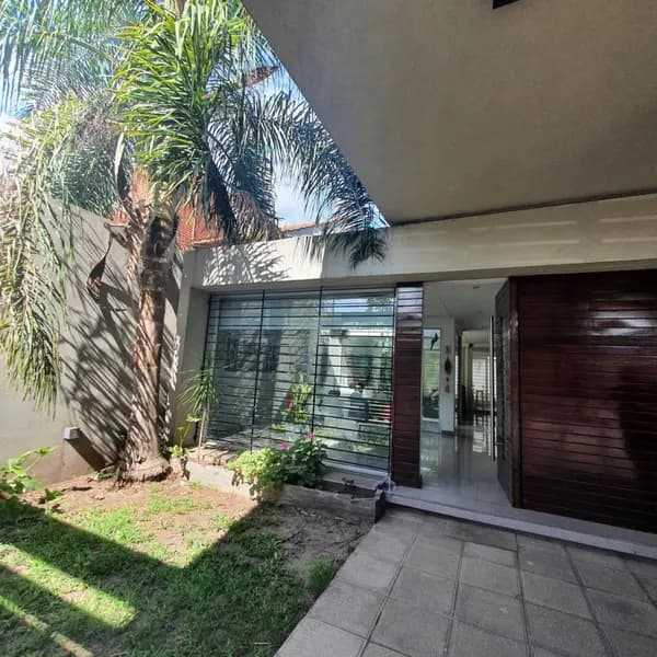 Casa en venta · General Rodriguez, General Rodriguez, GBA Oeste, Provincia de Buenos Aires Casa en venta · General Rodriguez, General Rodriguez, GBA Oeste, Provincia de Buenos Aires