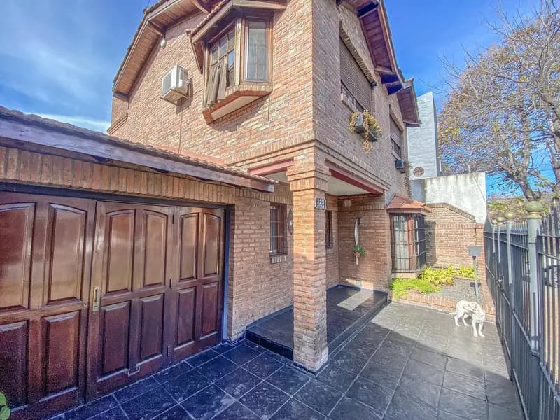 Casa en venta · Ituzaingó Norte, Ituzaingó, GBA Oeste, Provincia de Buenos Aires Casa en venta · Ituzaingó Norte, Ituzaingó, GBA Oeste, Provincia de Buenos Aires