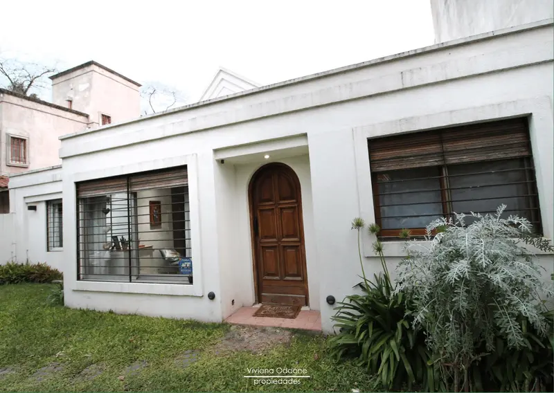 Casa en venta · Barrio Parque Leloir, Ituzaingó, GBA Oeste, Provincia de Buenos Aires Casa en venta · Barrio Parque Leloir, Ituzaingó, GBA Oeste, Provincia de Buenos Aires