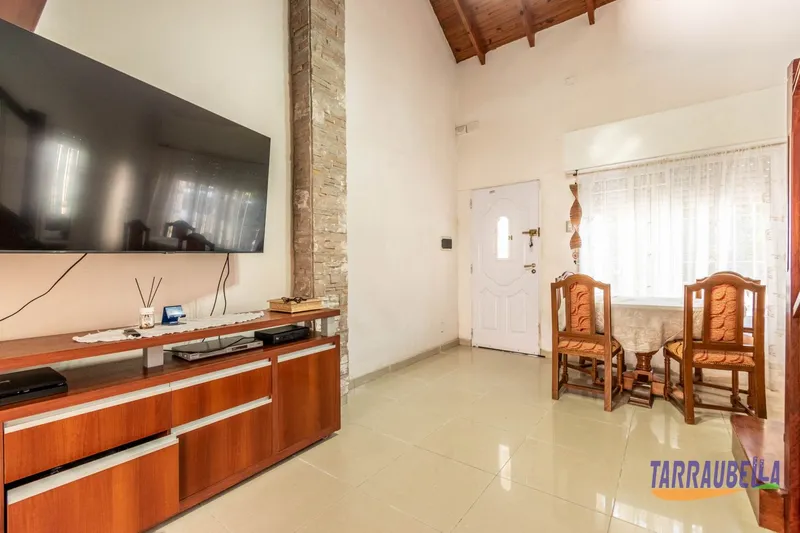 Casa en venta · Villa Sarmiento, Morón, GBA Oeste, Provincia de Buenos Aires Casa en venta · Villa Sarmiento, Morón, GBA Oeste, Provincia de Buenos Aires
