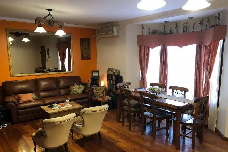 Casa en venta · Villa Sarmiento, Morón, GBA Oeste, Provincia de Buenos Aires Casa en venta · Villa Sarmiento, Morón, GBA Oeste, Provincia de Buenos Aires