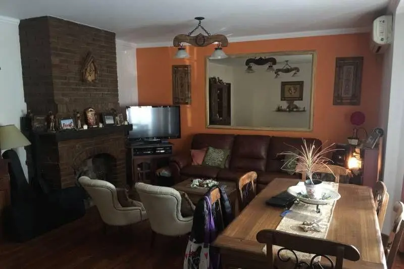 Casa en venta · Villa Sarmiento, Morón, GBA Oeste, Provincia de Buenos Aires Casa en venta · Villa Sarmiento, Morón, GBA Oeste, Provincia de Buenos Aires