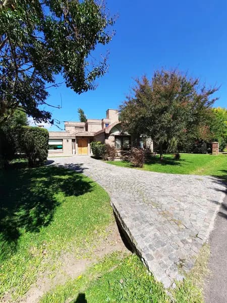 Casa en venta · Banco Provincia de Bs. As., Moreno, GBA Oeste, Provincia de Buenos Aires Casa en venta · Banco Provincia de Bs. As., Moreno, GBA Oeste, Provincia de Buenos Aires